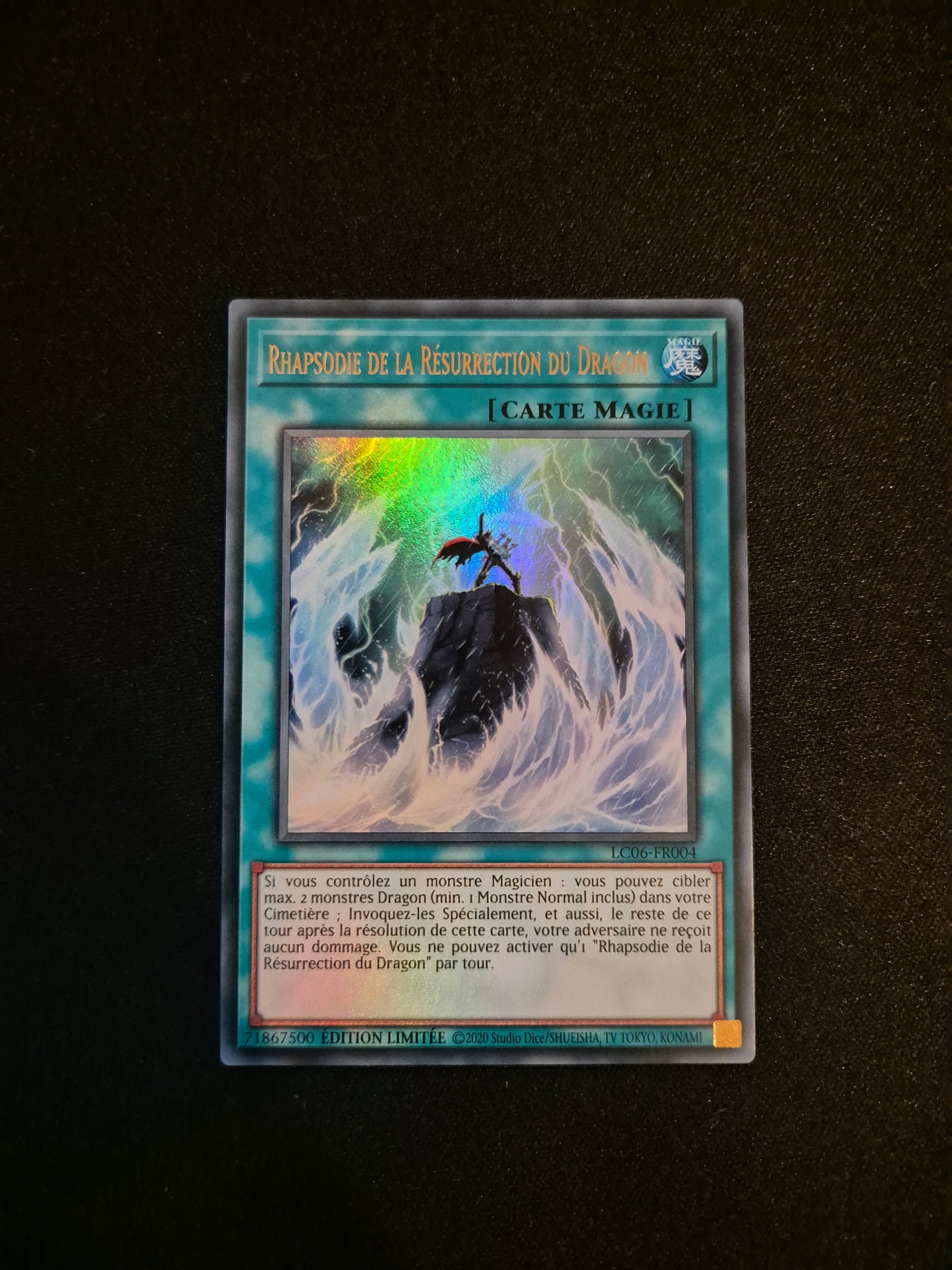 Carte Yu-Gi-Oh! Rhapsodie de la Résurrection du Dragon Ultra Rare LC06-FR004