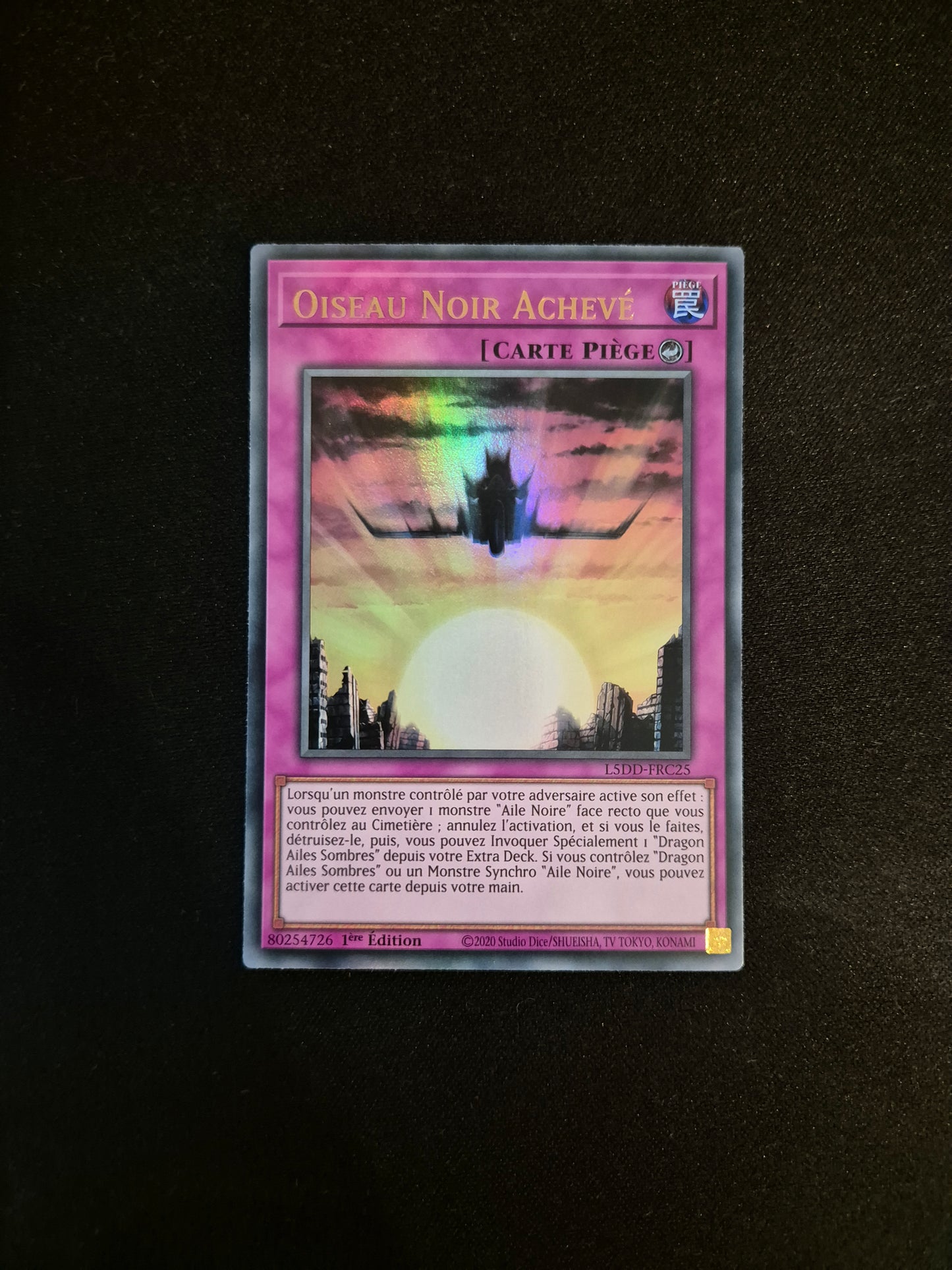 Carte Yu-Gi-Oh! Oiseau Noir Achevé Ultra Rare L5DD-FRC25