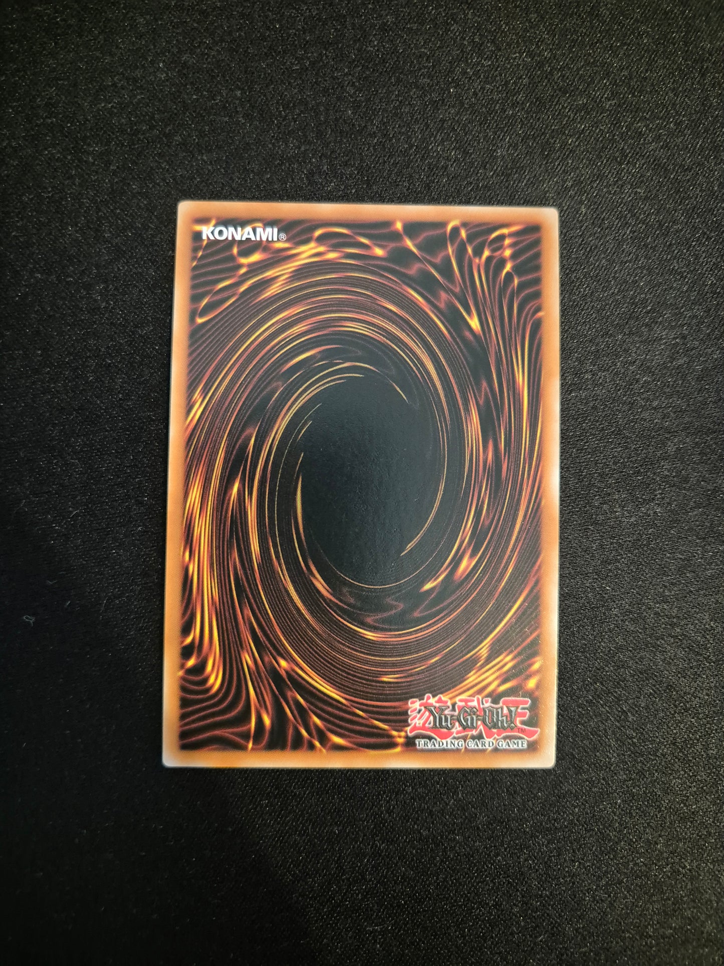 Carte Yu-Gi-Oh! Berceuse de l'Obéissance Secret Rare RA04-FR085