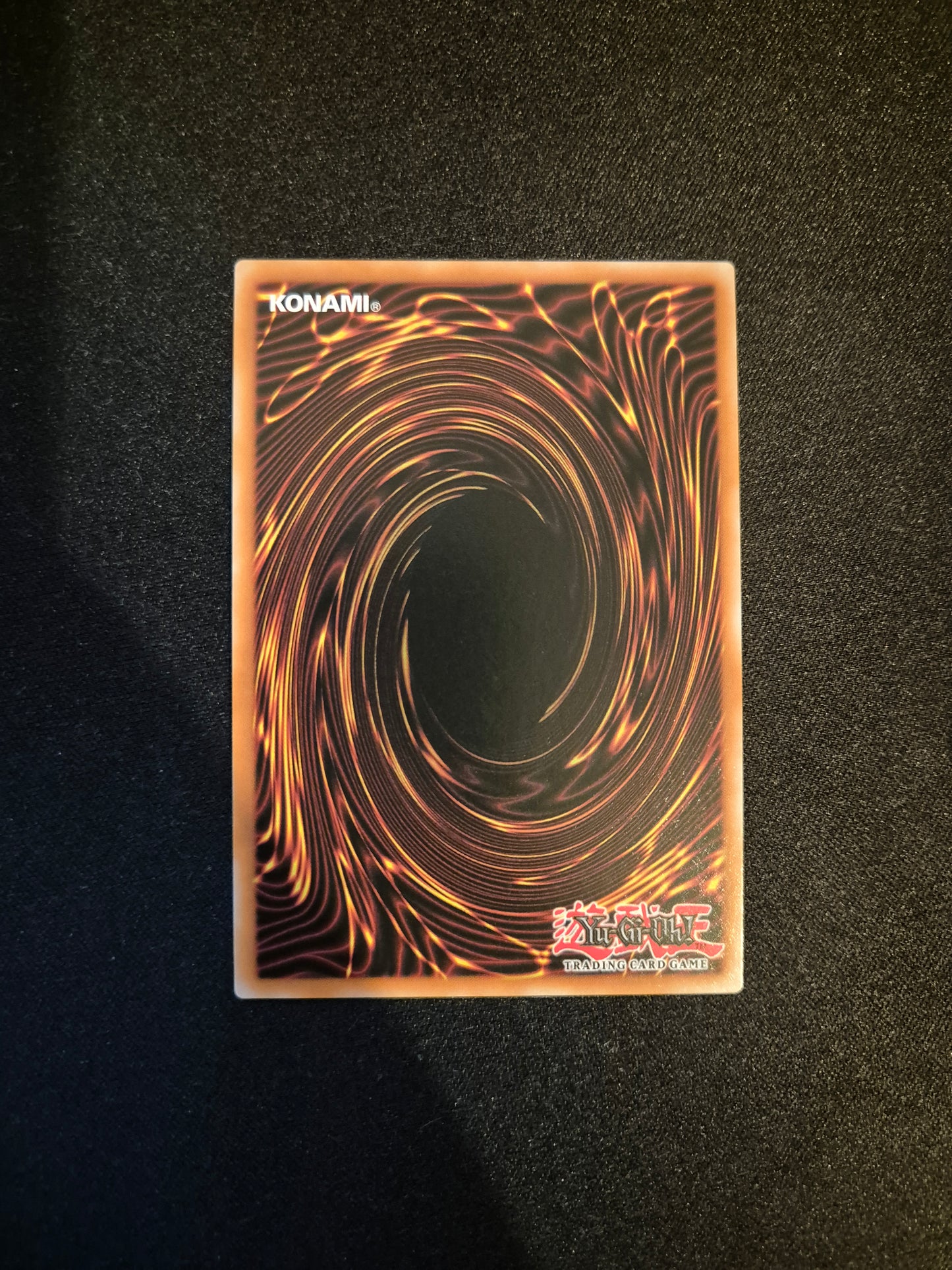 Carte Yu-Gi-Oh! Les Magiciens des Ténèbres Secret Rare RA04-FR054