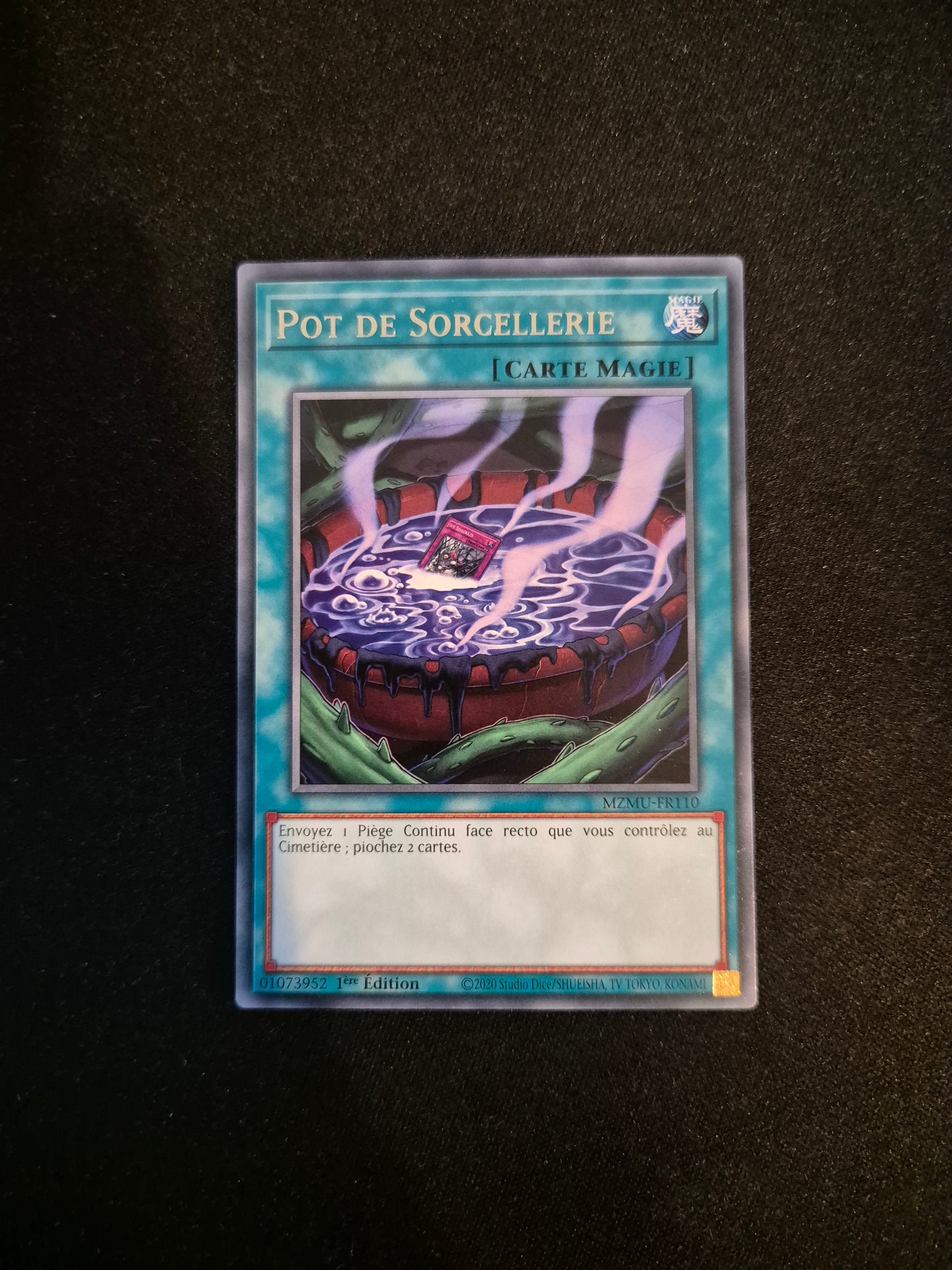 Carte Yu-Gi-Oh! Pot de Sorcellerie MZMU-FR110 Rare