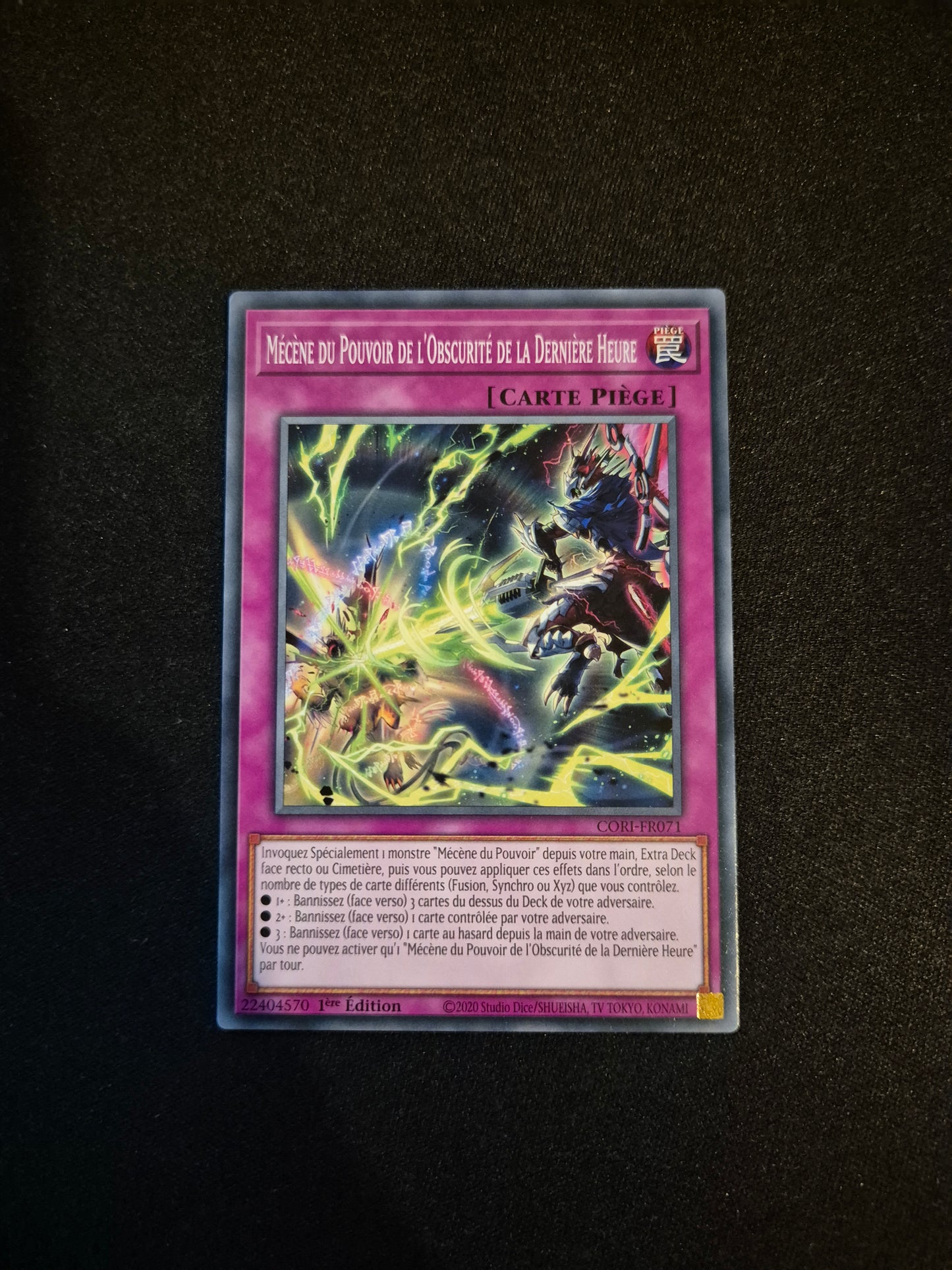 Carte Yu-Gi-Oh! Mécène du Pouvoir de l'Obscurité de la Dernière Heure CORI-FR071
