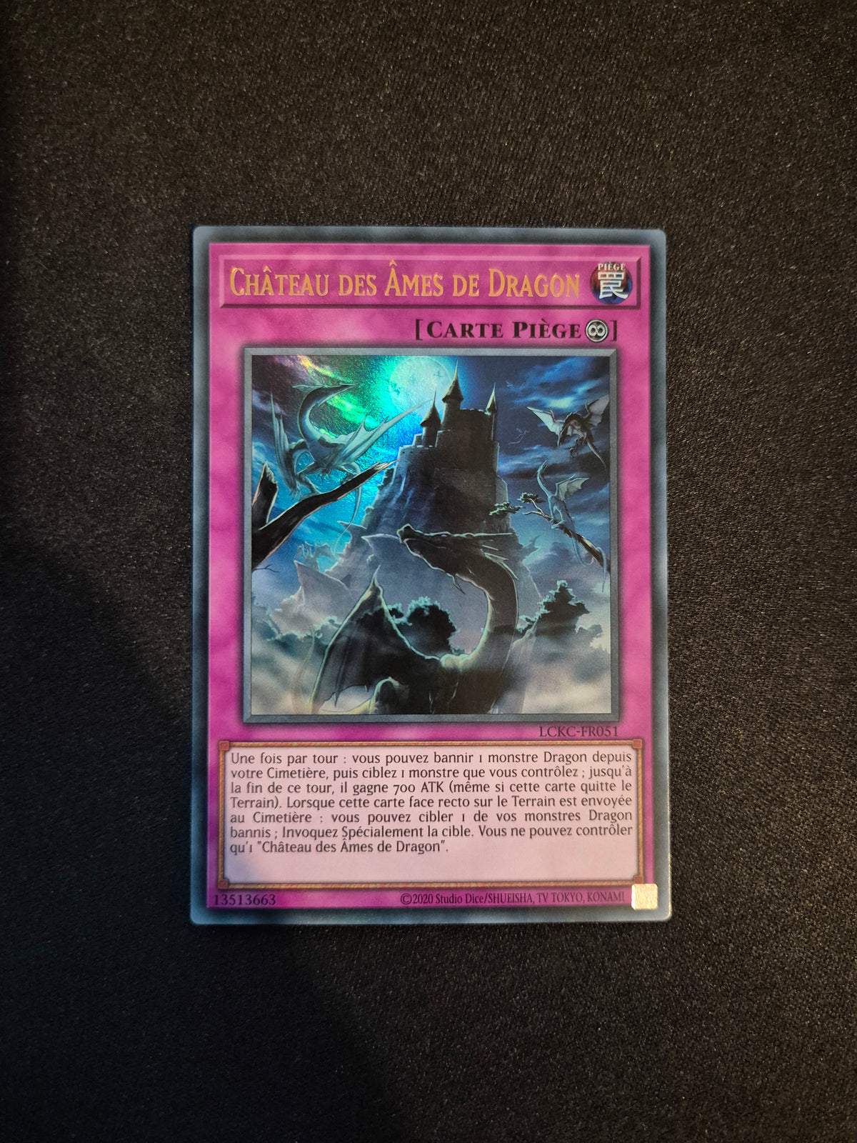 Carte Yu-Gi-Oh! Château des Ames de Dragon Ultra Rare LCKC-FR051