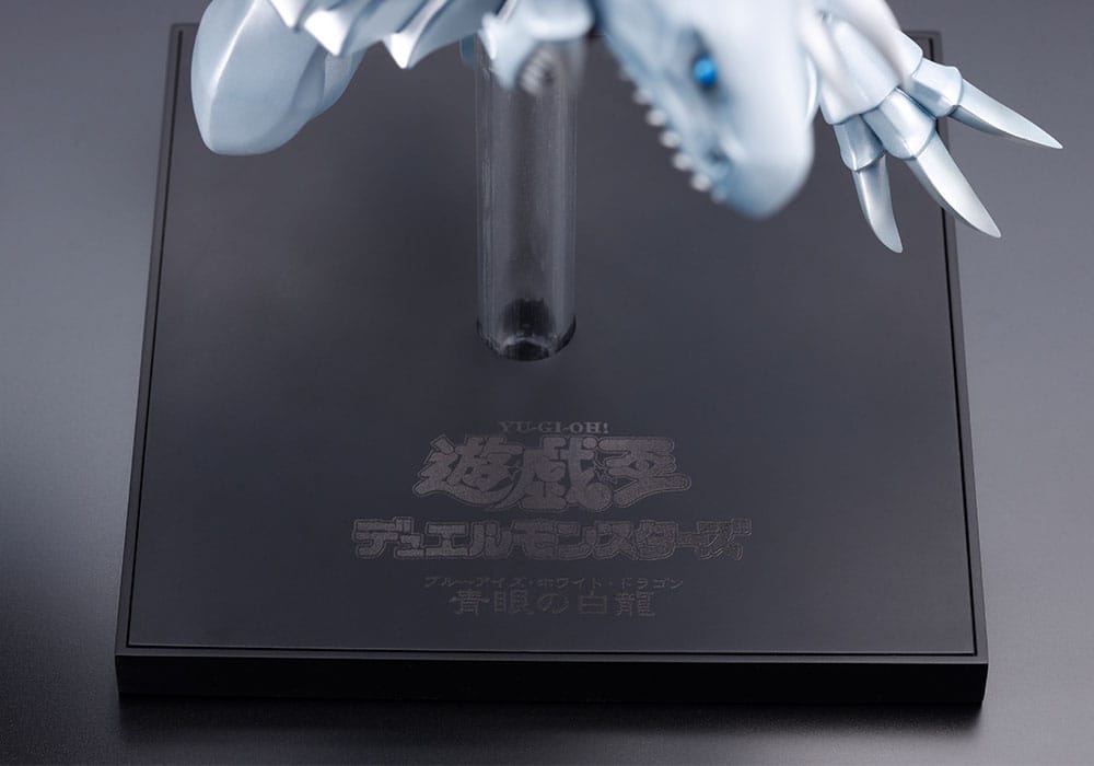 Figurine Yu-Gi-Oh! Dragon Blanc aux Yeux Bleu - Oshi Works 25cm - Kotobukiya