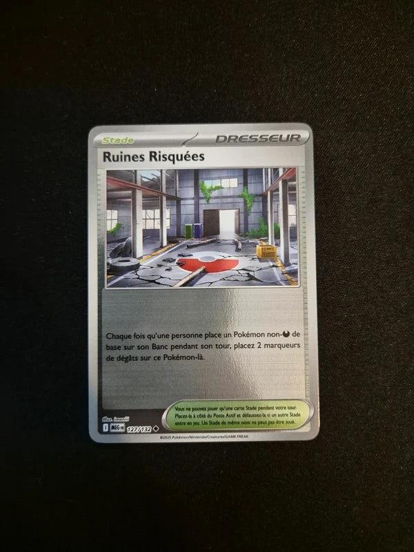Carte Pokémon Ruines Risquées Holo Reverse 127/132 ME01 Méga-Évolution