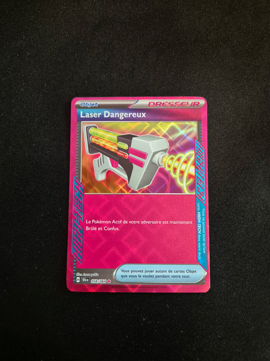 Carte Pokémon Laser Dangereux 058/064 EV6.5 Fable Nébuleuse
