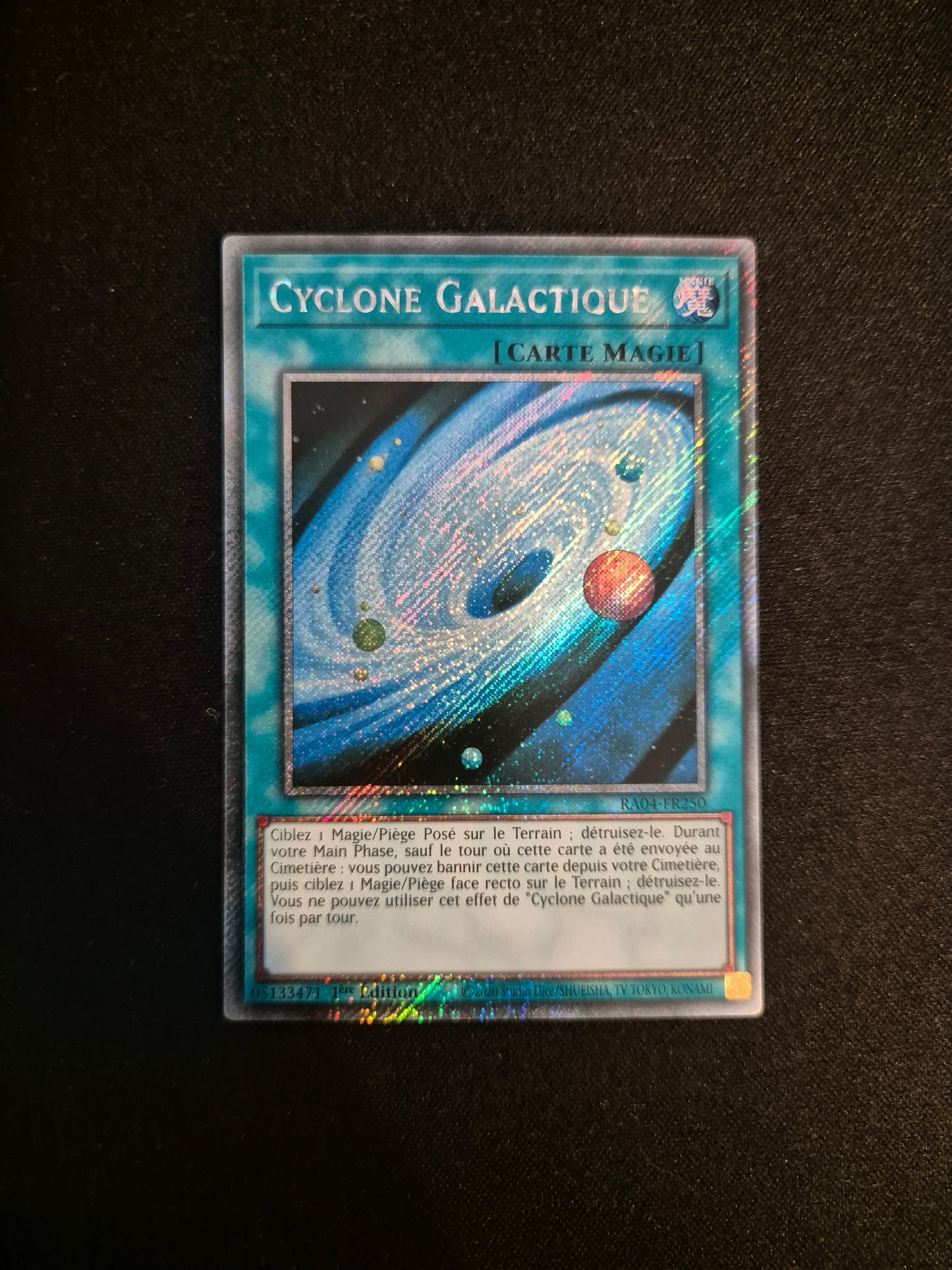 Carte Yu-Gi-Oh! Cyclone Galactique Platinum Secret Rare RA04-FR250