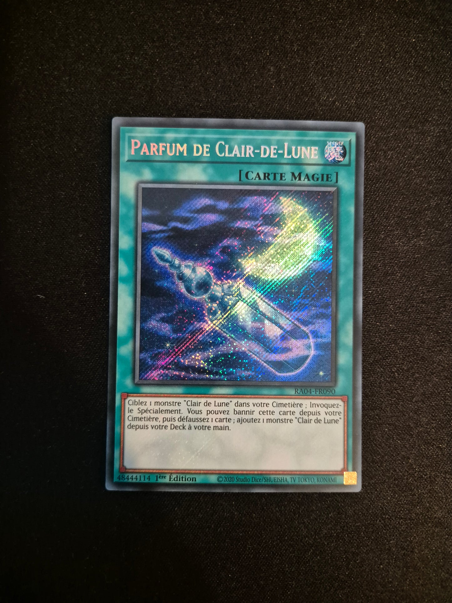 Carte Yu-Gi-Oh! Parfum de Clair de Lune Secret Rare RA04-FR090