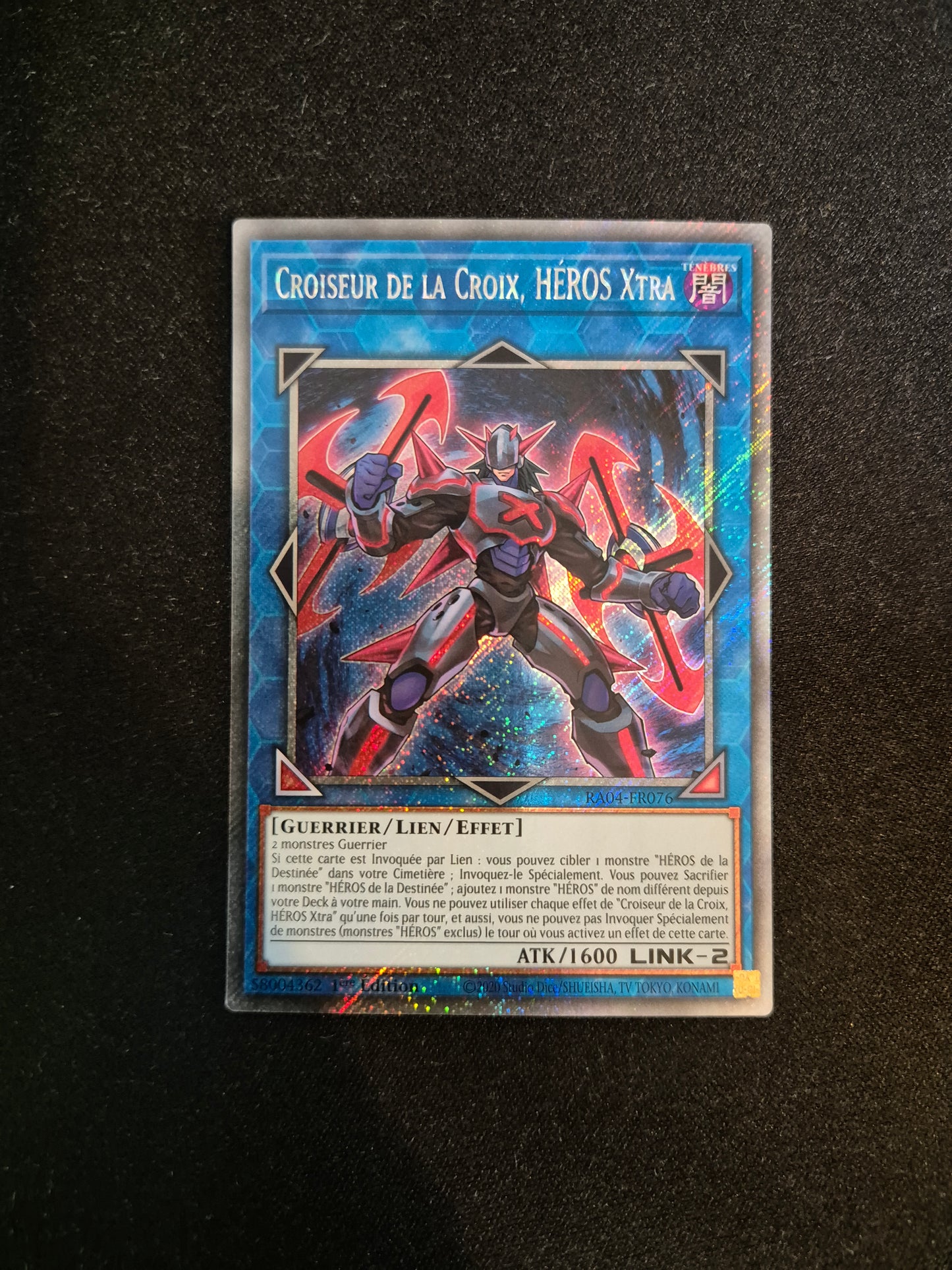 Carte Yu-Gi-Oh! Croiseur de la Croix Héros Xtra Platinum Secret Rare RA04-FR076