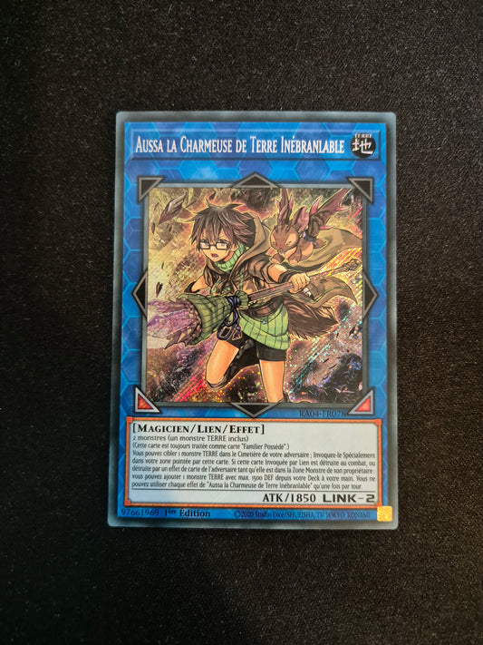 Carte Yu-Gi-Oh! Aussa La Charmeuse de Terre Inébranlable Secret Rare RA04-FR078
