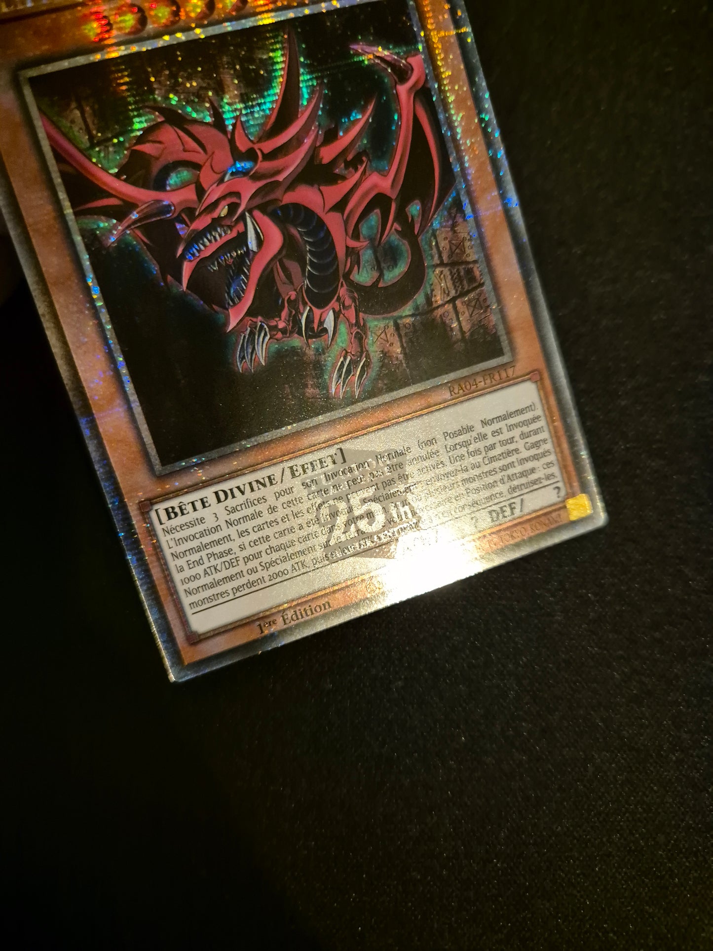 Carte Yu-Gi-Oh! Slifer Le Dragon Celeste Quarter Century Secret Rare RA04-FR117