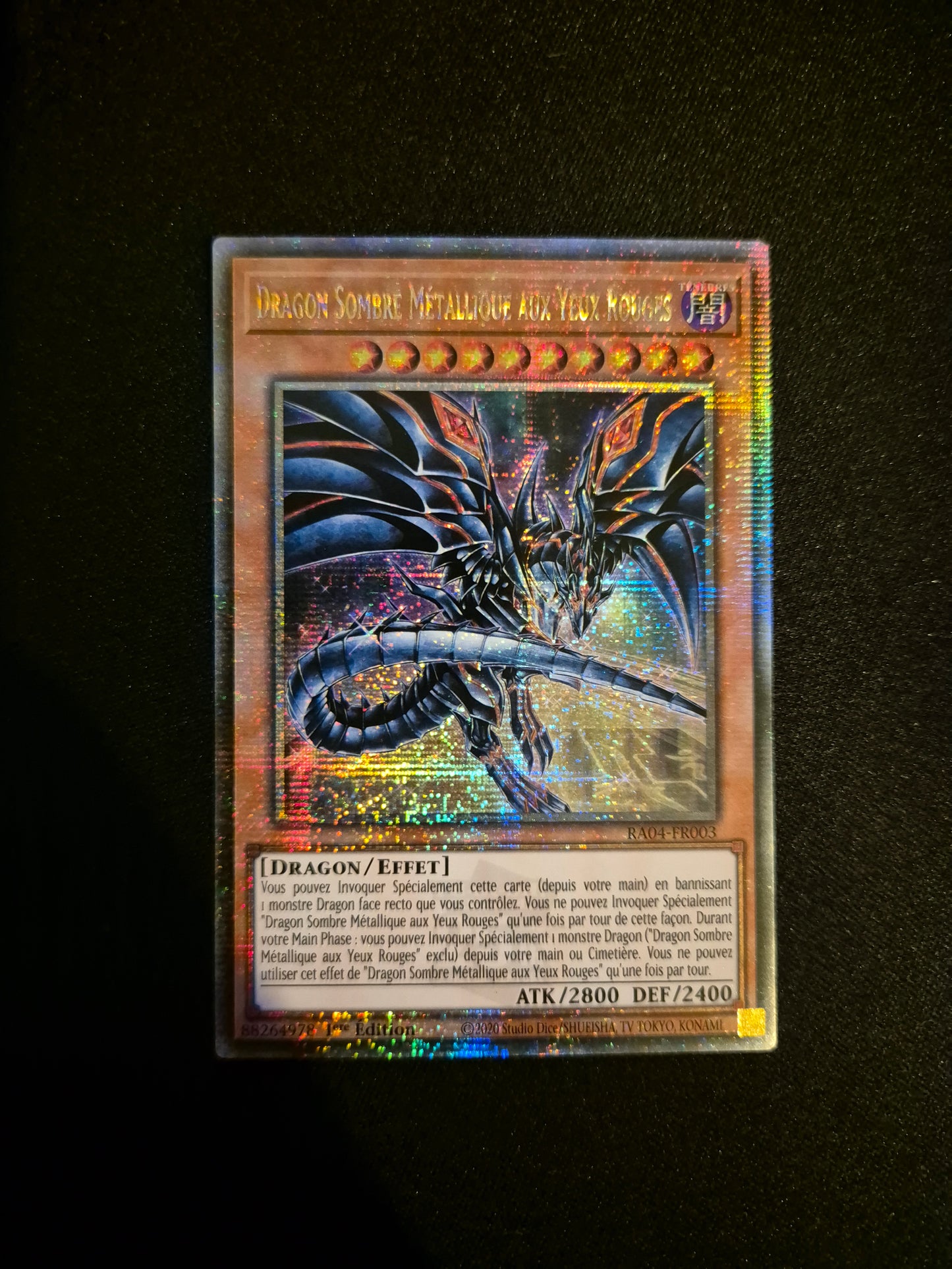 Carte Yu-Gi-Oh! Dragon Sombre Métallique Aux Yeux Rouges Quarter Century Secret Rare RA04-FR003