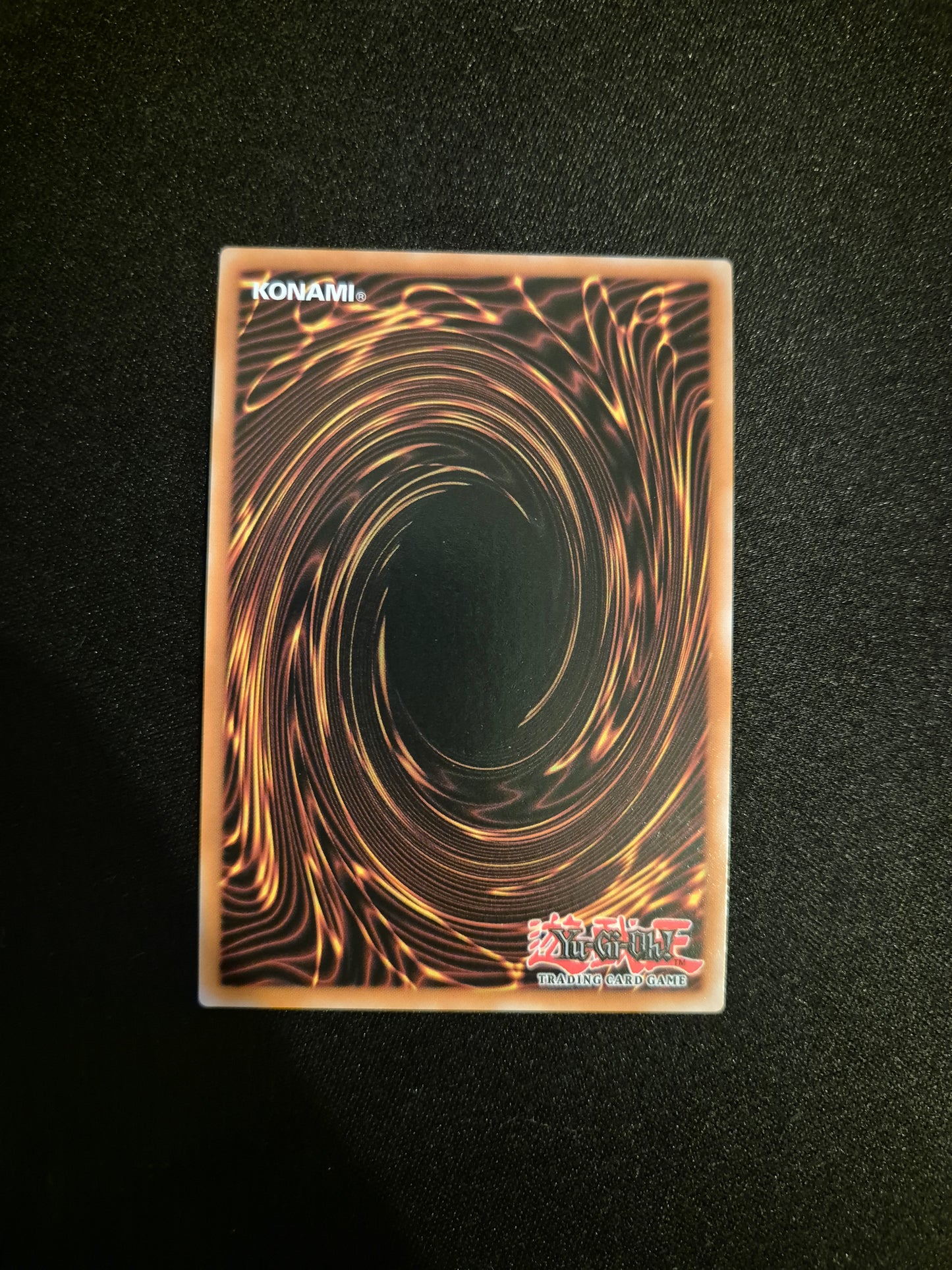 Carte Yu-Gi-Oh! Onomatopee Utopique Secret Rare RA04-FR028