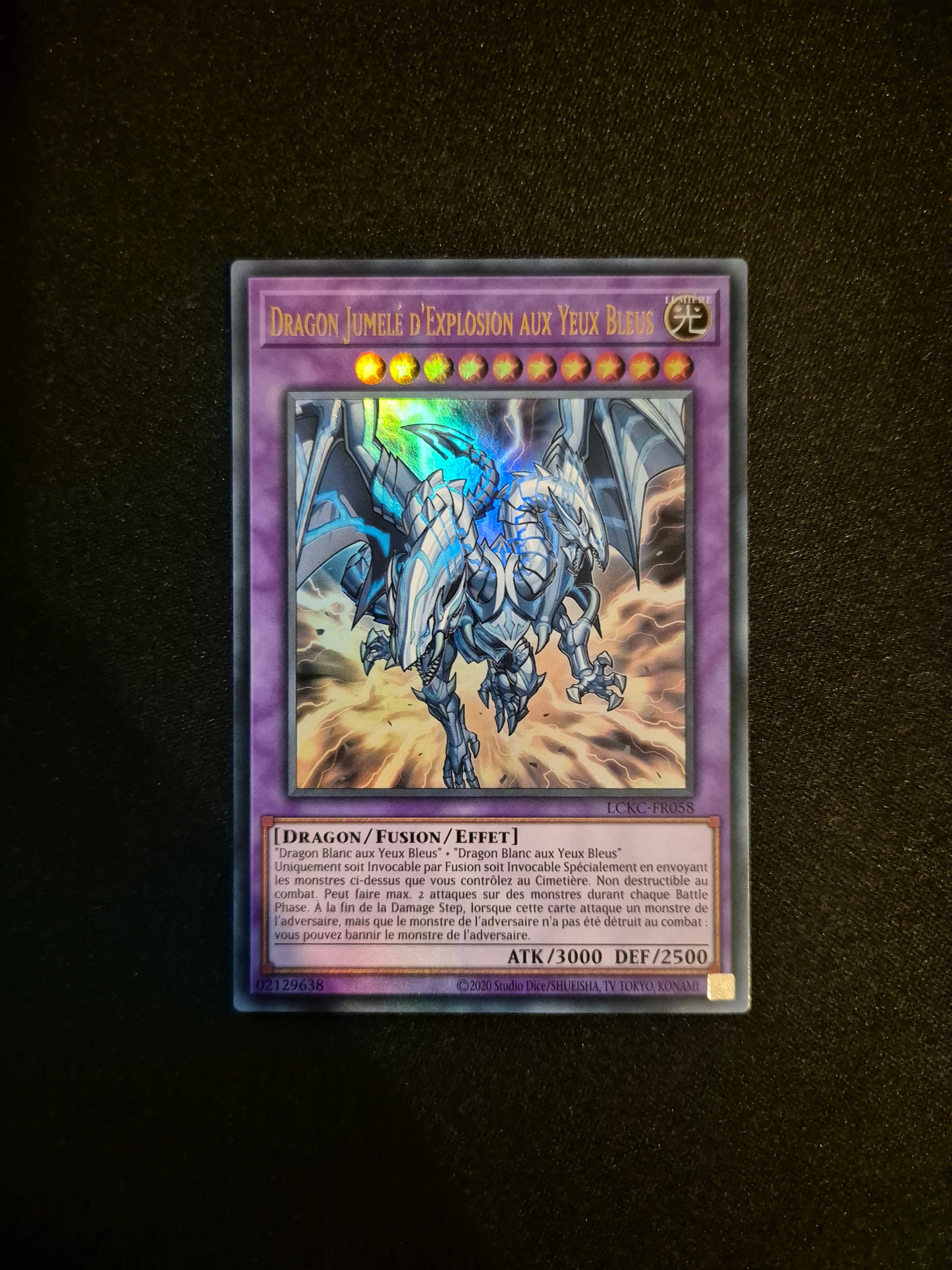 Carte Yu-Gi-Oh! Dragon Jumelé d'Explosion  Aux Yeux Bleus Ultra Rare LCKC-FR058