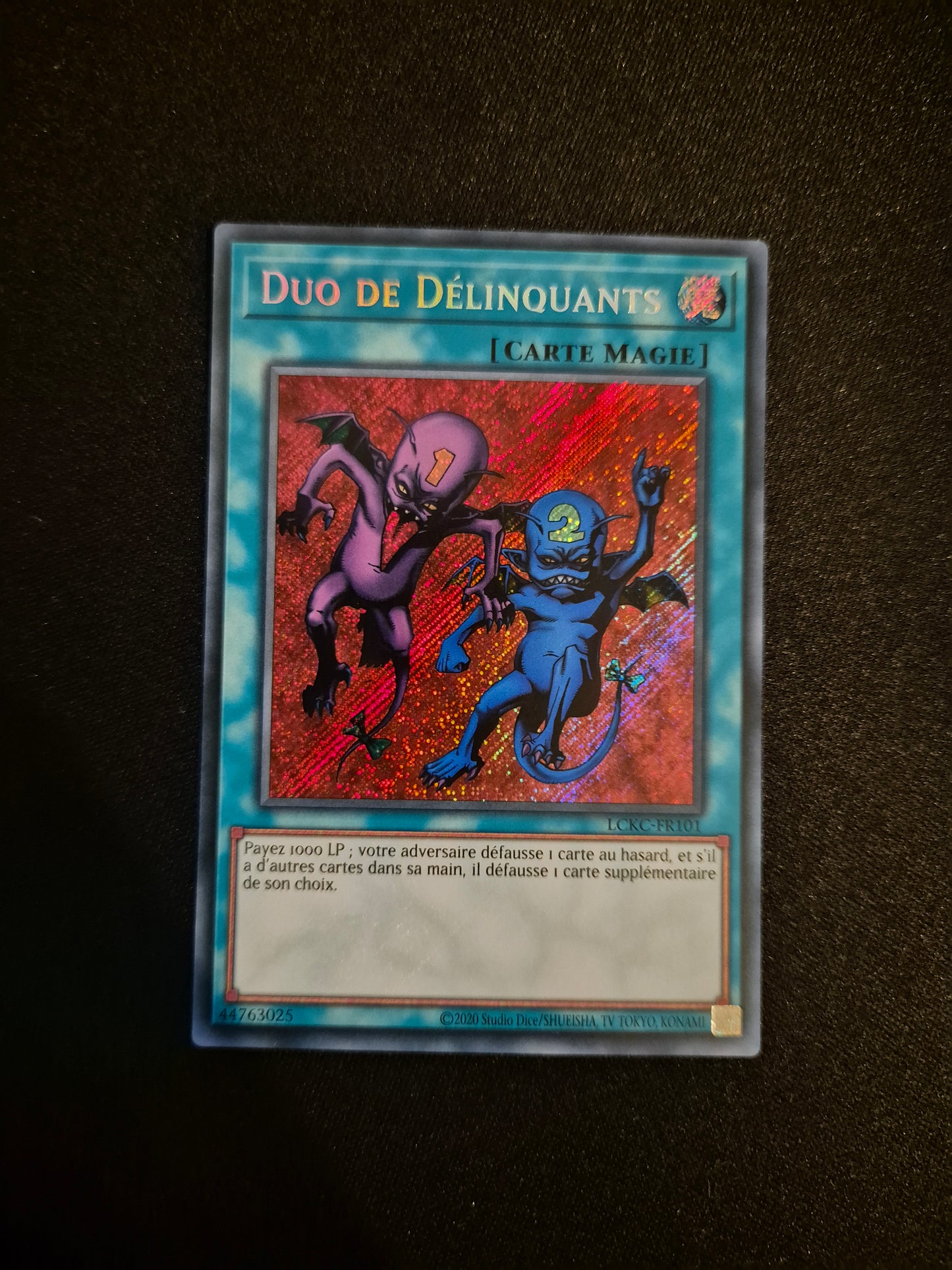 Carte Yu-Gi-Oh! Duo de Delinquants Secret Rare LCKC-FR101