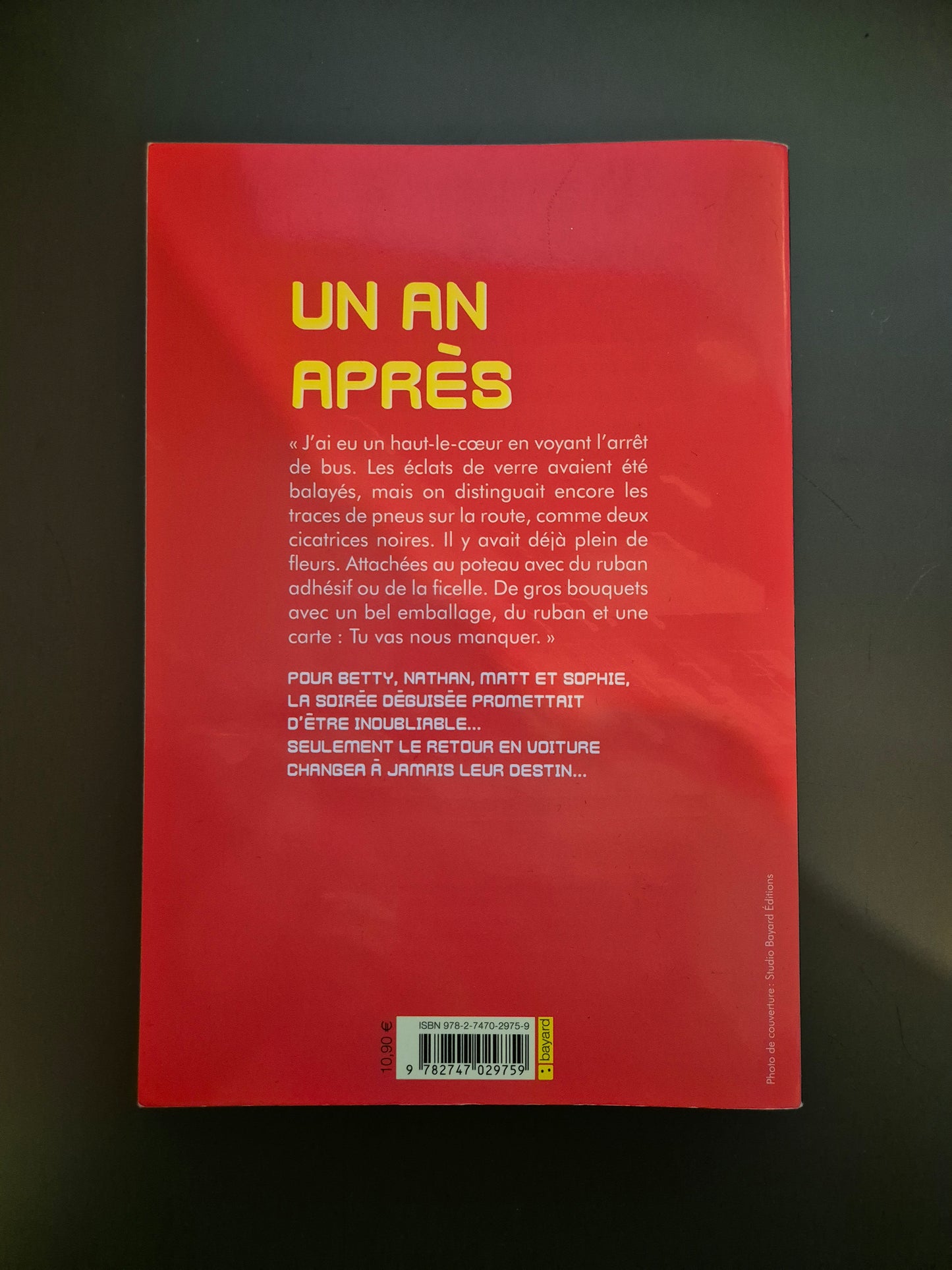 Livre un an après Sue Mayfield
