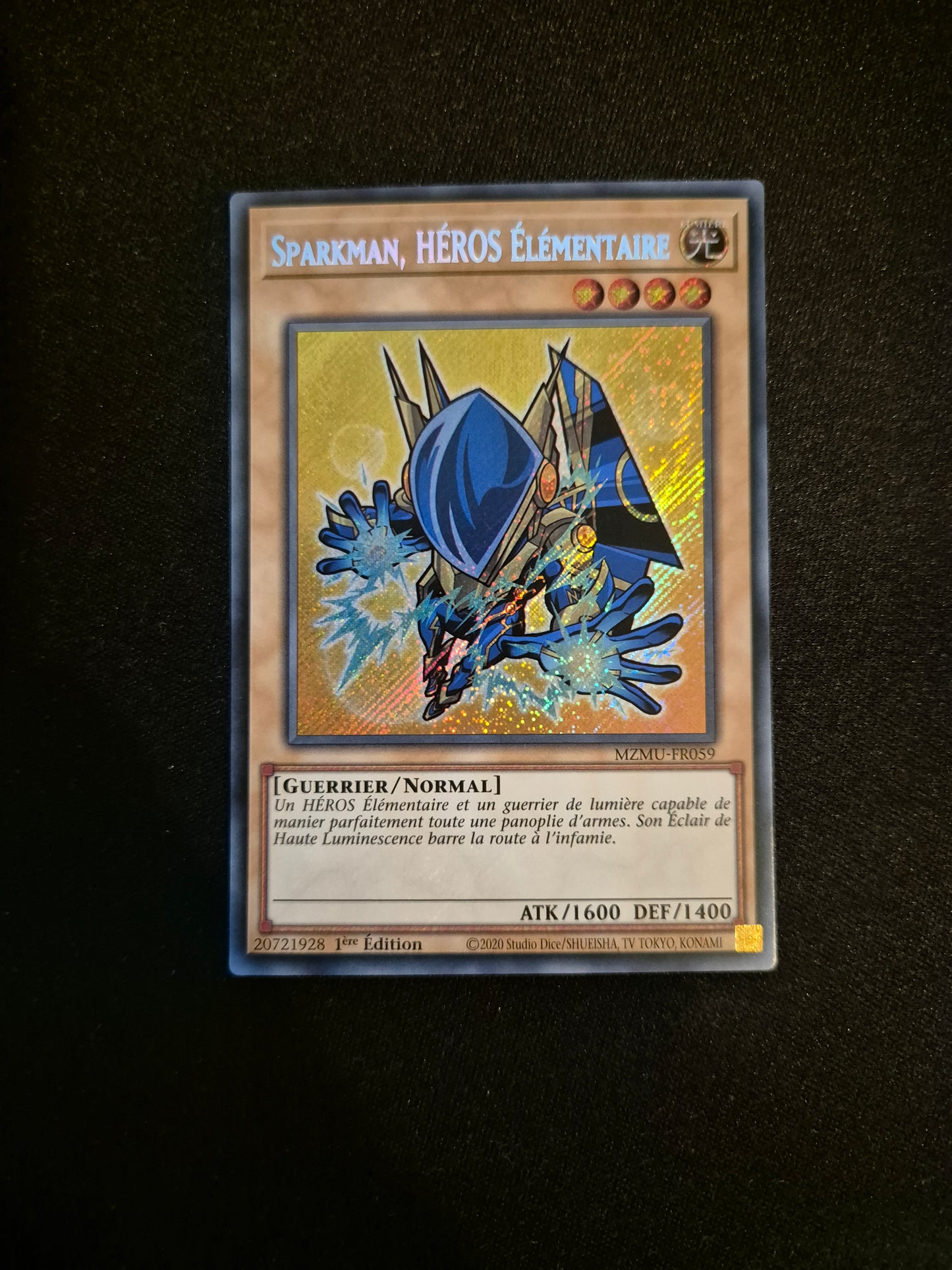 Carte Yu-Gi-Oh! Sparkman Héros Élémentaire MZMU-FR059 Secret Rare