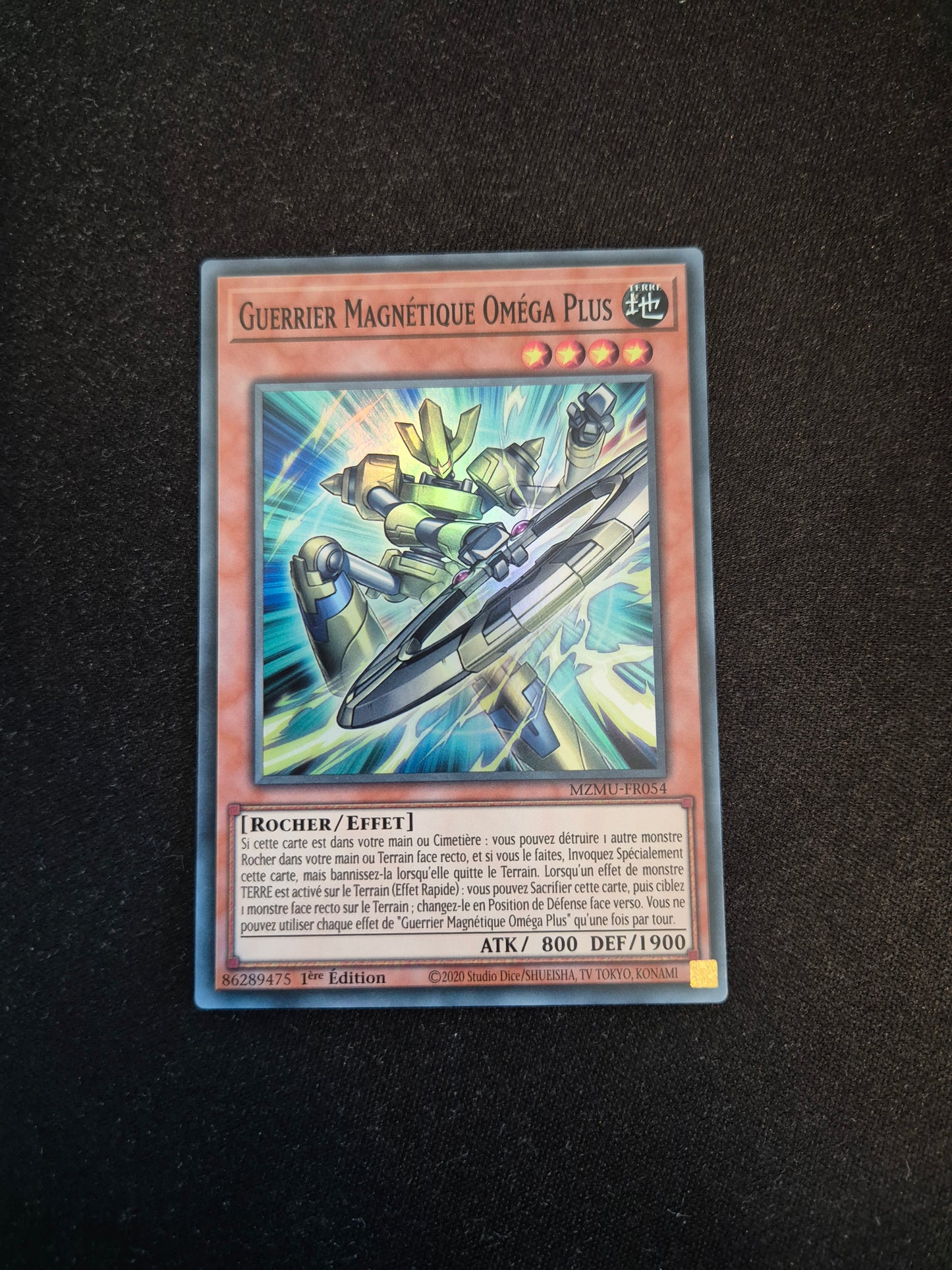 Carte Yu-Gi-Oh! Guerrier Magnétique Oméga Plus MZMU-FR054 Super Rare