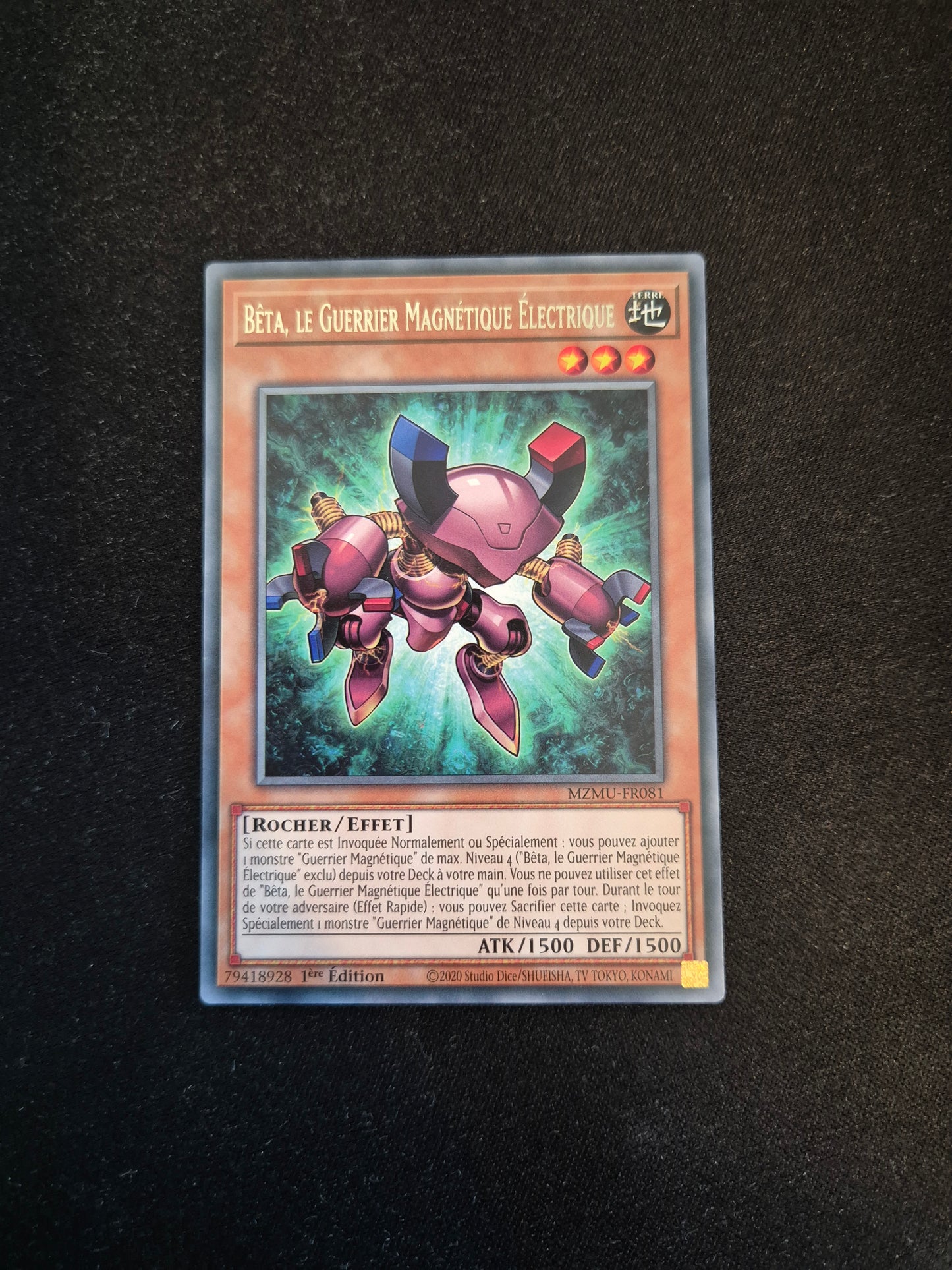 Carte Yu-Gi-Oh! Beta Le Guerrier Magnétique Électrique MZMU-FR081 Rare