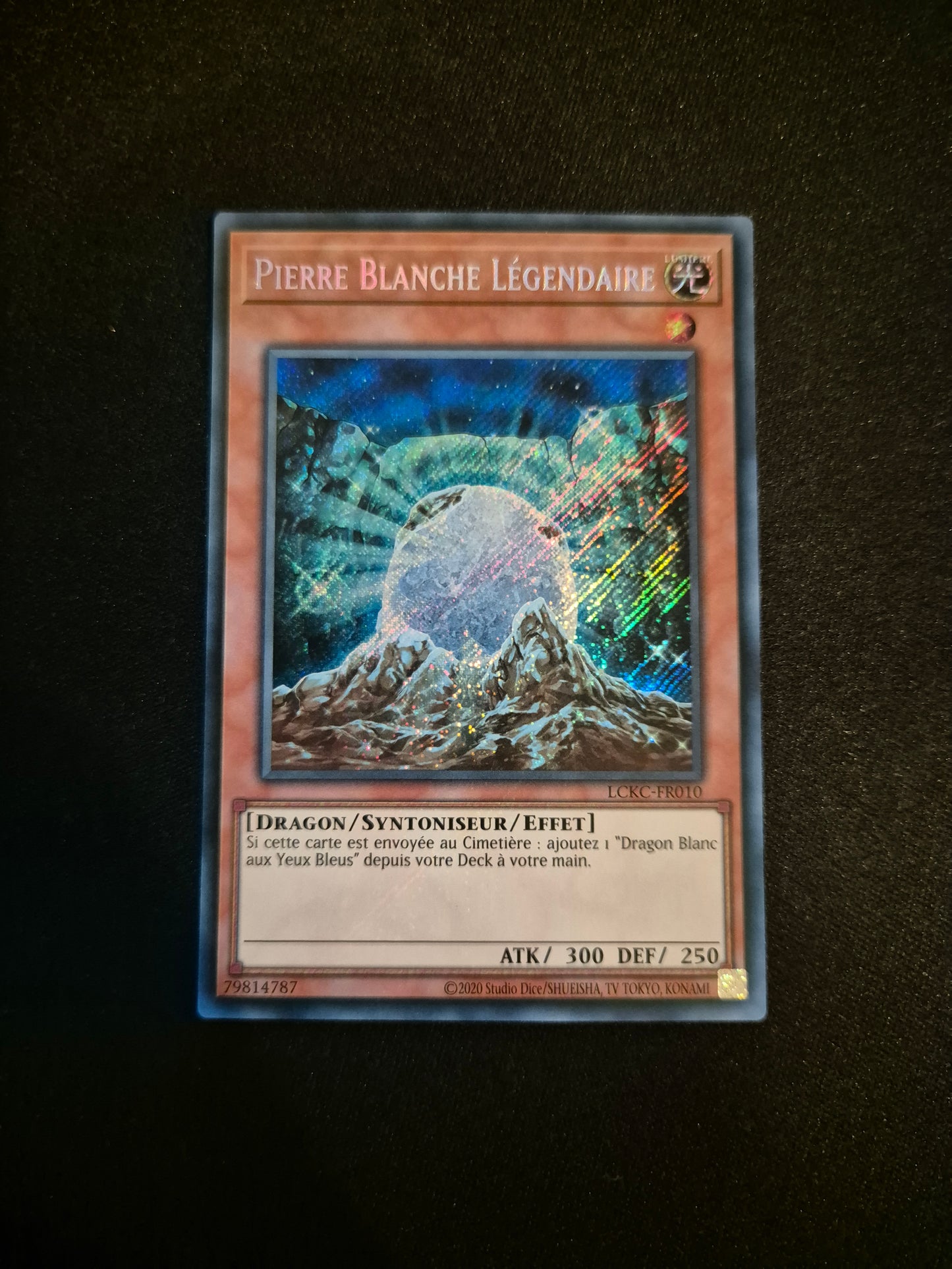 Carte Yu-Gi-Oh! Pierre Blanche Légendaire Secret Rare LCKC-FR010