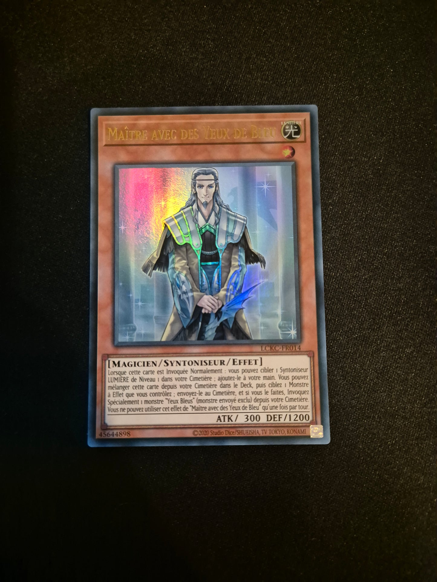Carte Yu-Gi-Oh! Maitre Avec Des Yeux de Bleu Ultra Rare LCKC-FR014
