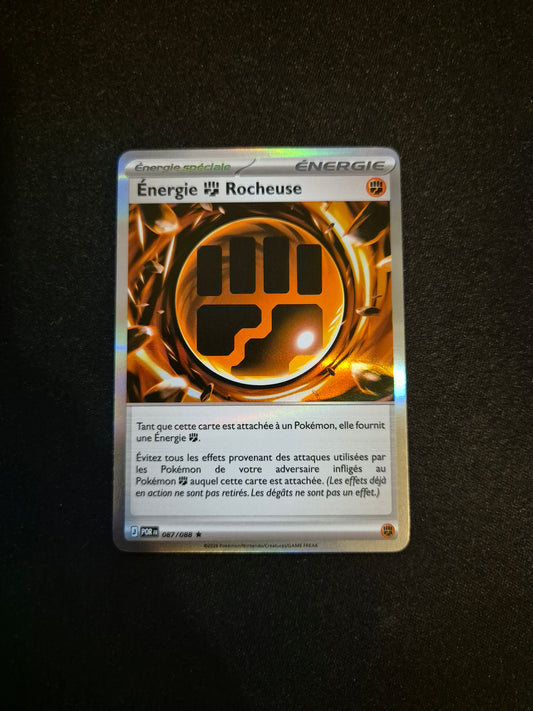 Carte Pokémon Energie Rocheuse Holo 087/088 ME03 Equilibre Parfait