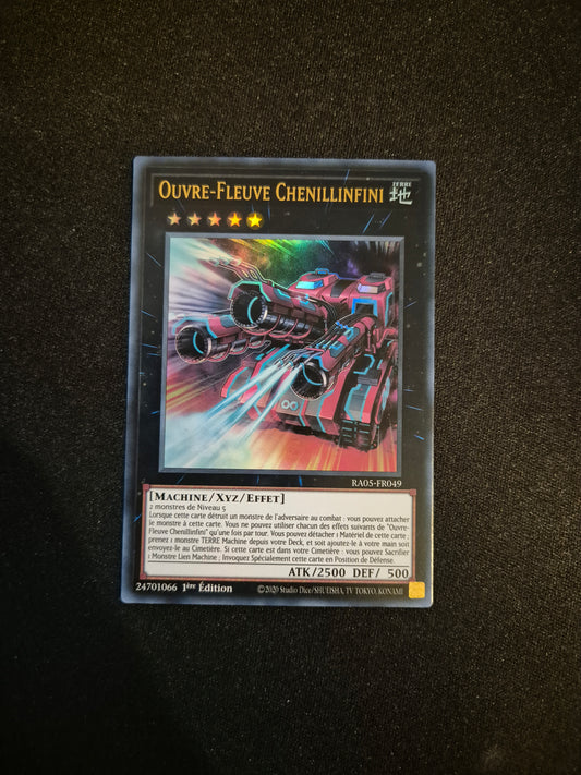 Carte Yu-Gi-Oh! Ouvre-Fleuve Chenillinfini Ultra Rare RA05-FR049