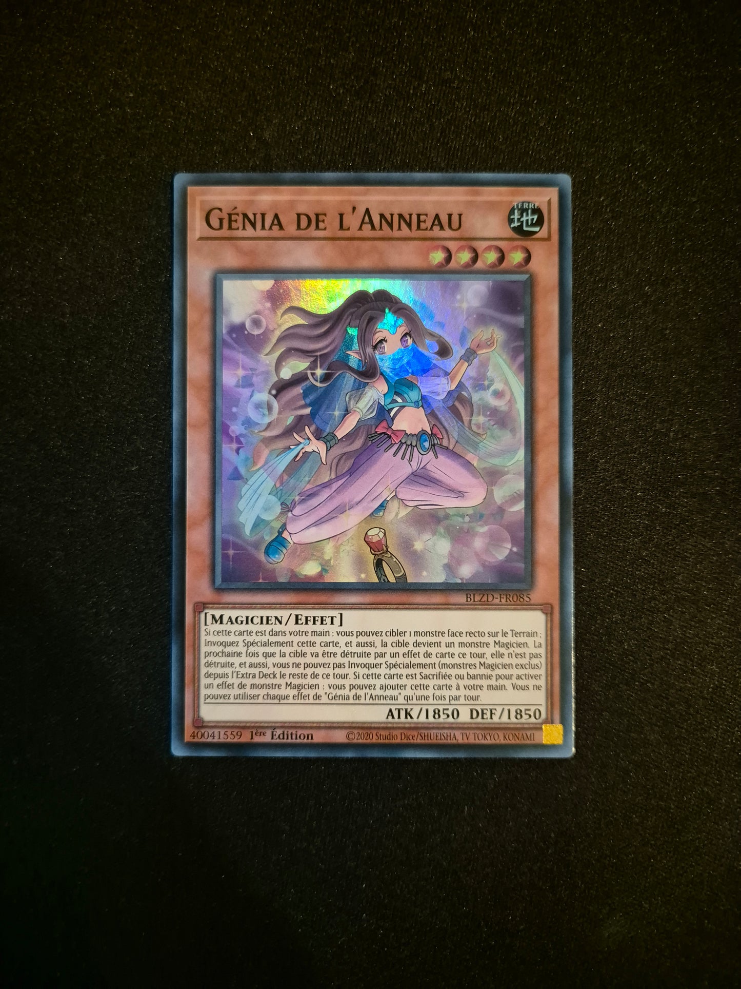 Carte Yu-Gi-Oh! Génia de l'Anneau Super Rare BLZD-FR085