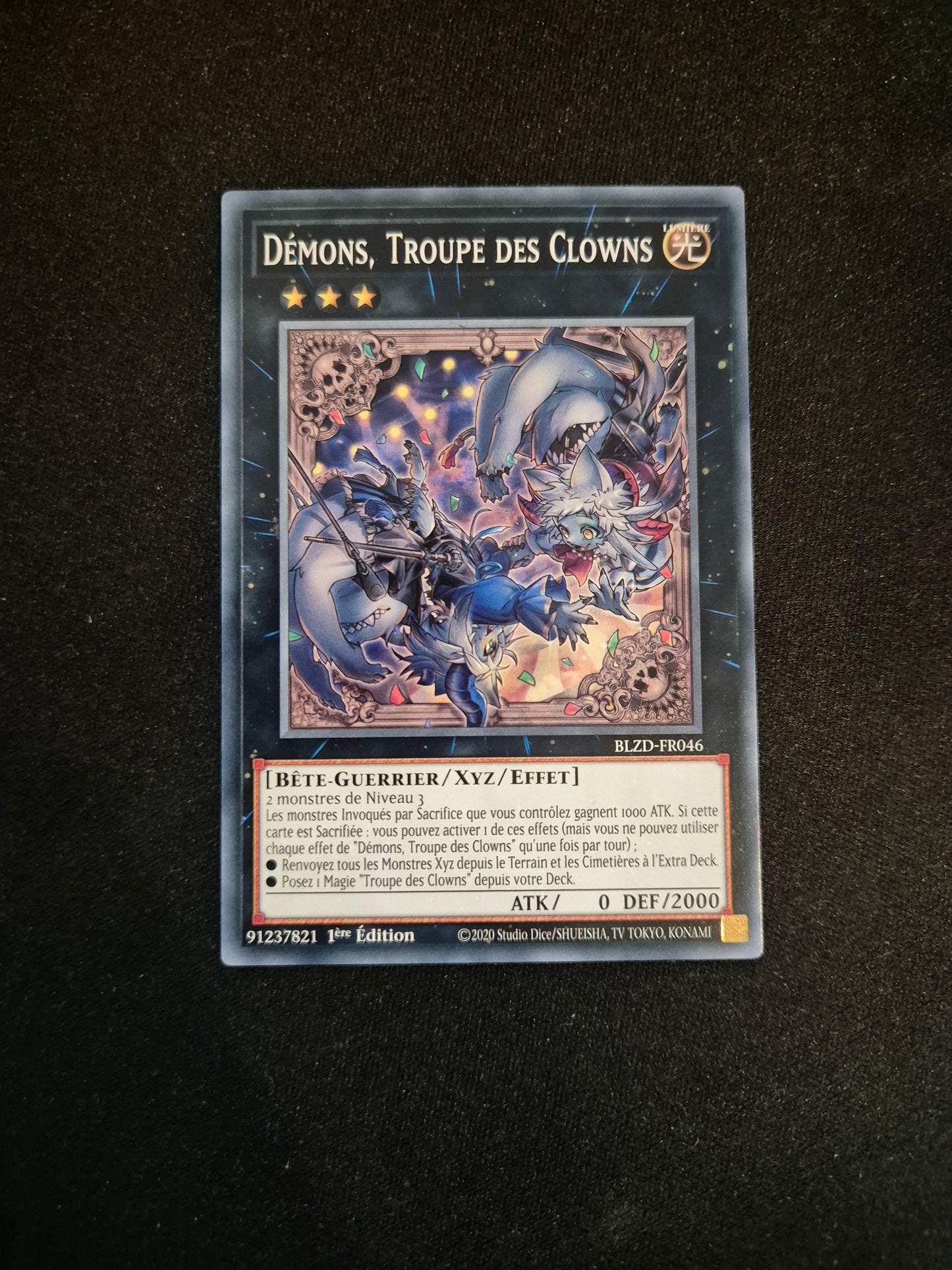Carte Yu-Gi-Oh! Démons Troupe des Clowns BLZD-FR046