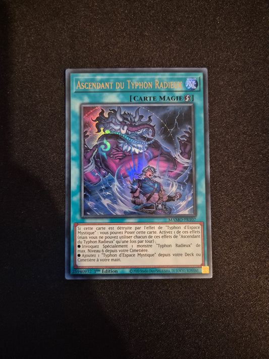 Carte Yu-Gi-Oh! Ascendant du Typhon Radieux Ultra Rare MAMO-FR0107