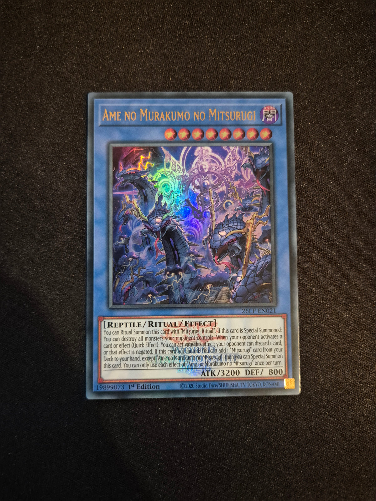 Carte Yu-Gi-Oh! Ame No Murakumo No Mitsurugi Emblazoned Ultra Rare 26LP-EN021